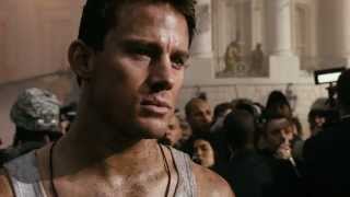    WHITE HOUSE DOWN- 