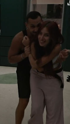 לקינוח היום הארוך הזה, בשעת לילה מאוחרת "משמרת לילה" של איסקוב