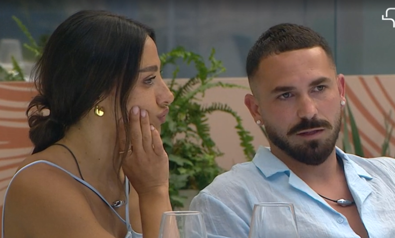 השניים האלה, לא יודעת איך פספסתי את זה, מיובל יצא ערס קטן שמבטל אנשים