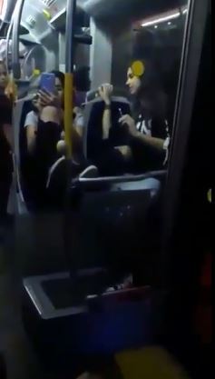 רץ ברשת: סרטון הגועל בנות באוטובוס קו 1 גוש דן