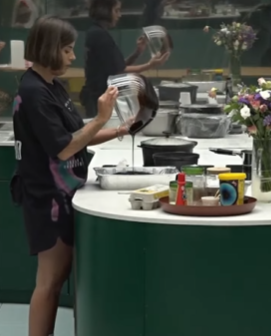 העוגה מוכנה