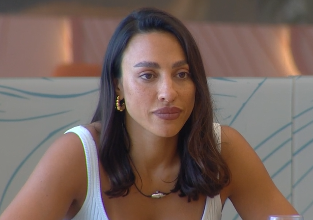 שני ליובל: תתנצל, אני מחכה ! נתנה לו פקודה, מסכן