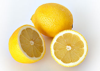 איך לסחוט לימון בקלות?