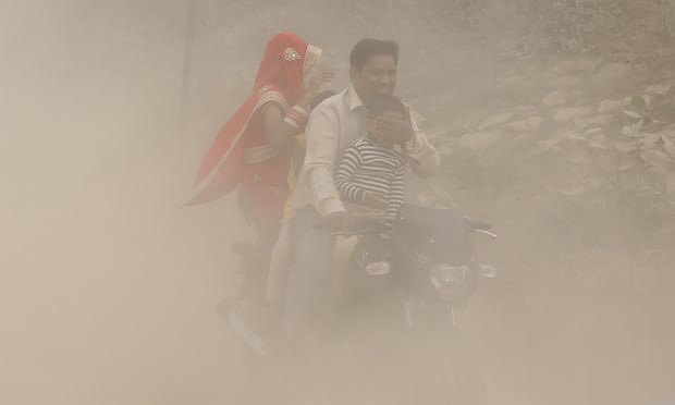 הודו: זיהום אבק חריג ומסוכן בעיר הבירה דלהי